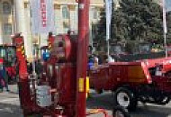 Ростсельмаш – в центре внимания на выставке в Бишкеке Ростсельмаш – в центре внимания на выставке в Бишкеке