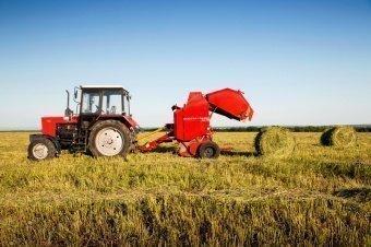 Round baler Pelikan