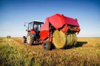 Round baler Pelikan