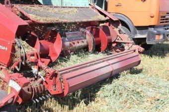 Pickup forage harvesting mounted For Up 300