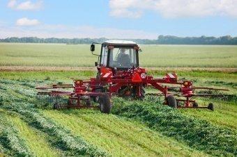 Грабли двухроторные прицепные Kolibri Duo